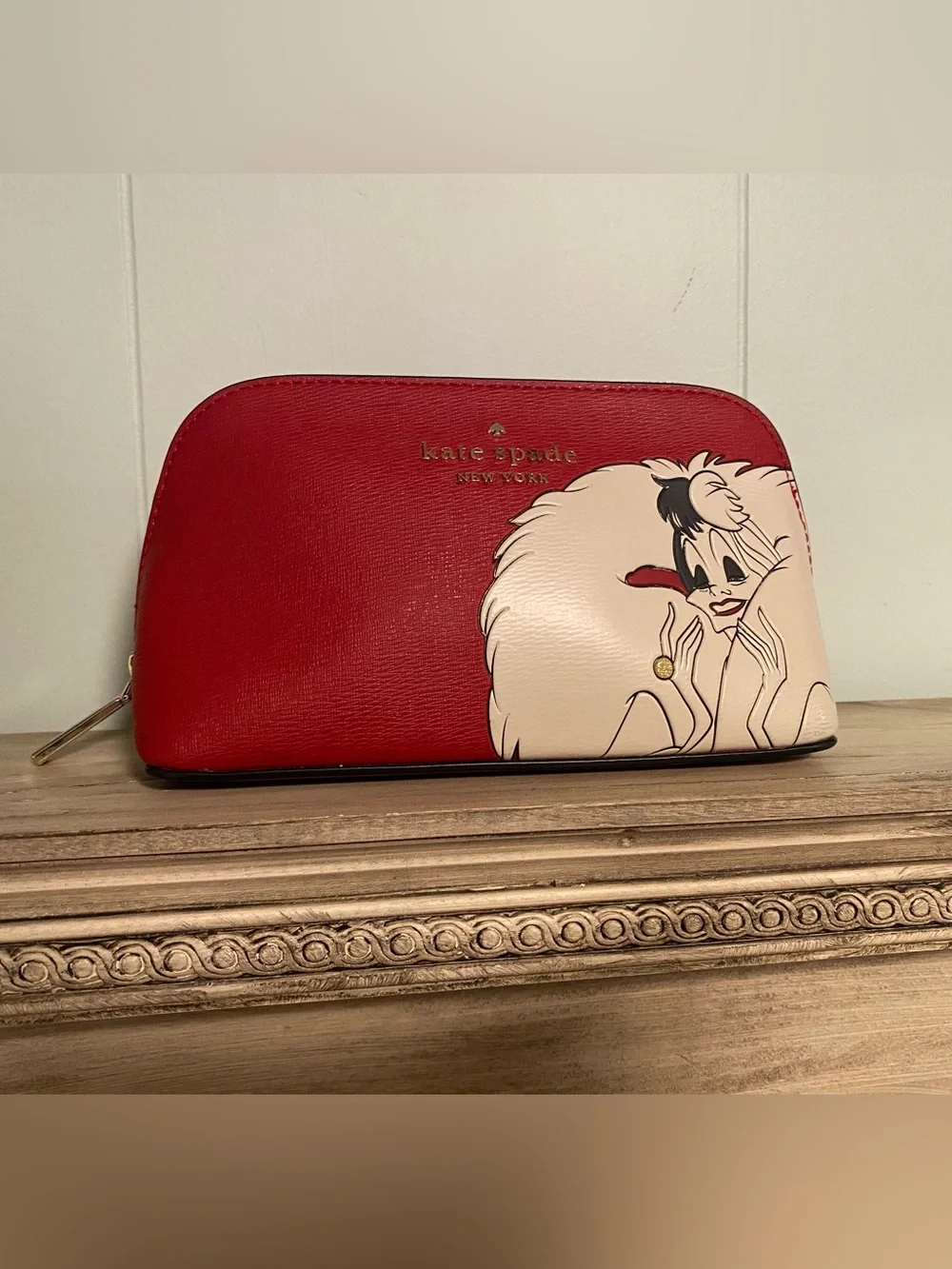EUC kate spade x Disney Red 101 Dalmatians Cruella Cosmetic Pouch